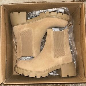 Steve Madden Boots